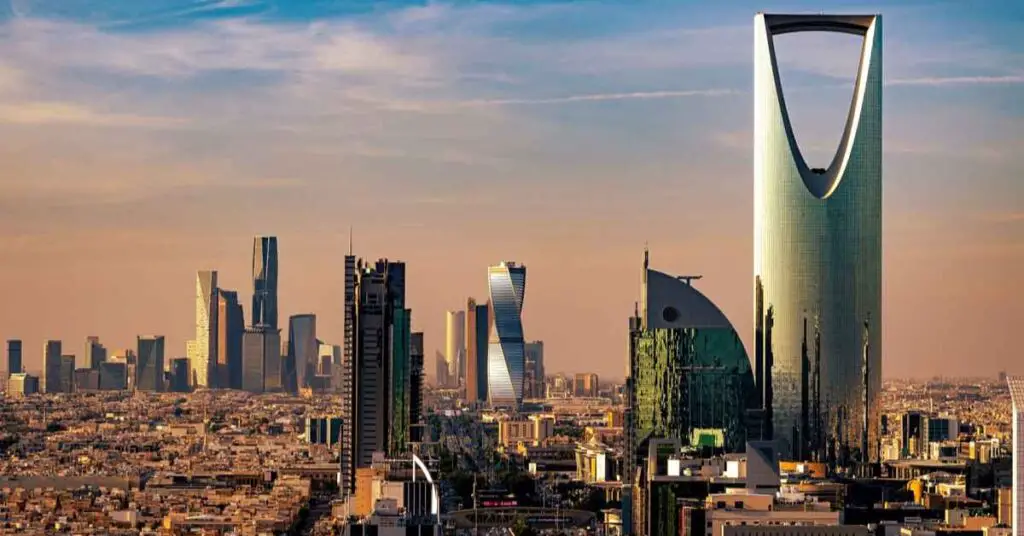Saudi Arabia Emerges as a Global Construction Leader Amidst Significant Labor Shortages